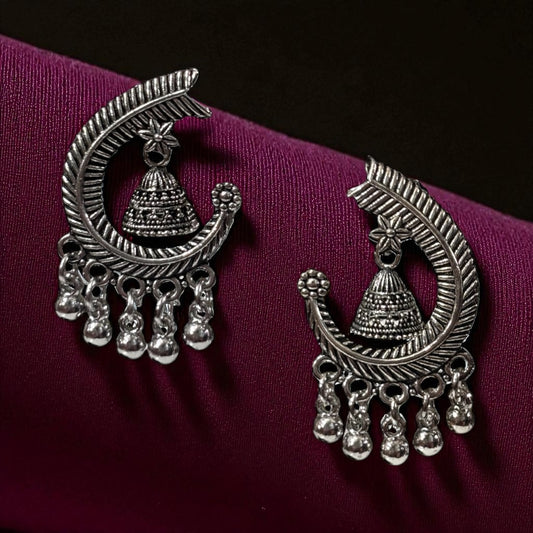 Minimalist Music Note Charm Necklace