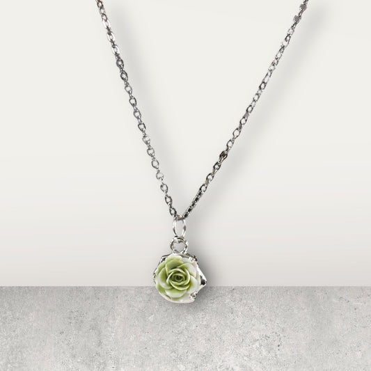 Minimalist Botanical Flower Necklace